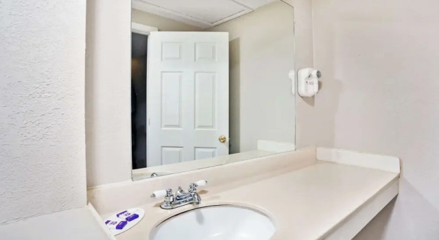 Номер Premium Knights Inn Detroit Area Sterling Heights