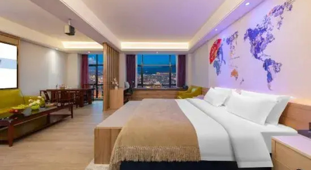 Люкс с красивым видом из окна Yunduo S Hotel (Puning International Commodity City)