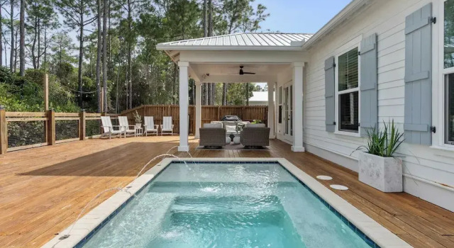 Коттедж Sleeps 34! 2 Homes, Private Pools, Firepit, Golf Cart, Walk to Beach Seagrove San Juan by Avantstay