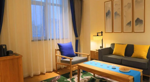 Qianna Hotel Zhongzhou Avenue Branch, Book Hotel Zhengzhou Henan