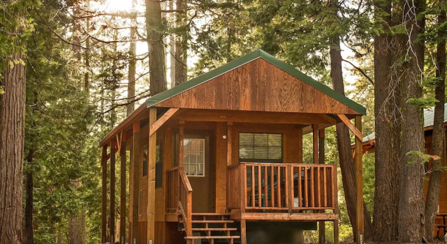 Двухместный коттедж Snowflower RV Resort