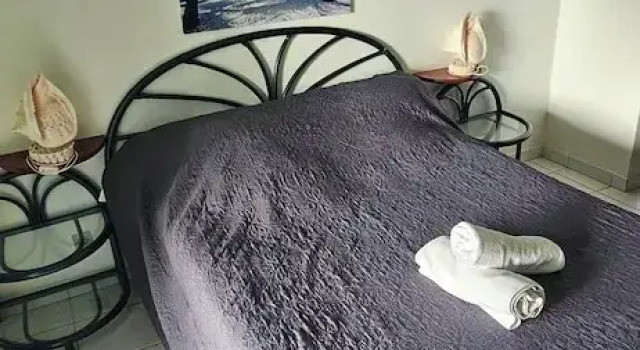 Студия REVE BLEU Appartements studio et une suite avec baignoire