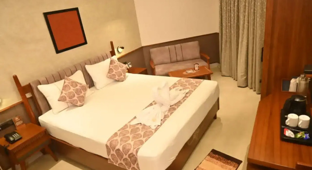 Люкс Deluxe Hotel Sonar Bangla Tarapith