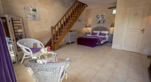 Gites Le Clos de Saires, Забронировать Отель Отели Вьен 3 звезды, 3*