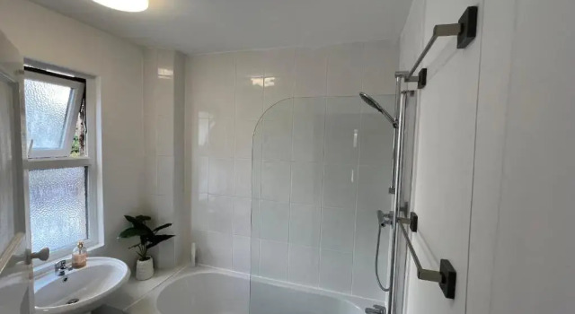 Апартаменты Comfortable King Bed - Location - Contractors - Family - Parking