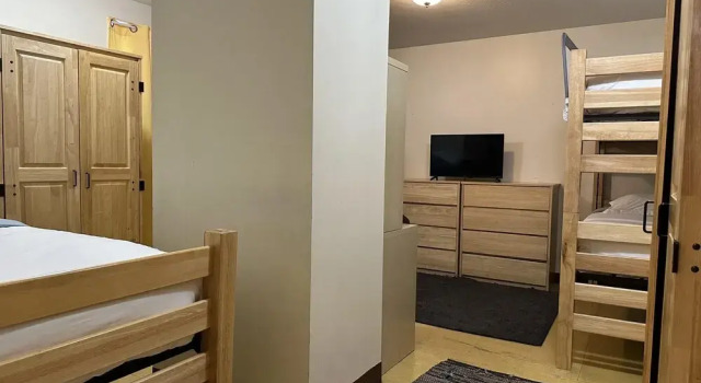 5 Beds Downtown Apt Very Quick Walk Everywhere, Забронировать Апартаменты/квартира Апартаменты Питтсбурга, рядом с Western Pennsylvania Sports Museum, Апартаменты/квартира