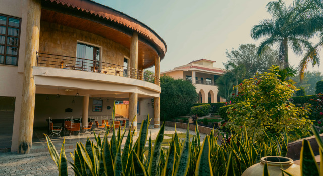 Abhyaran Resort & Spa Ranthambore, Забронировать Курортный отель Отели штата Раджастхана с парковкой, Парковка