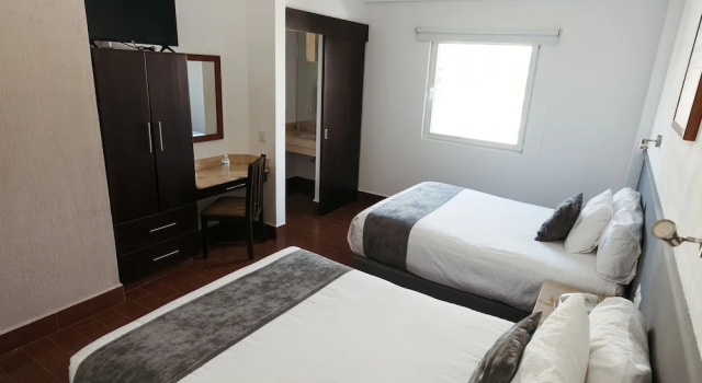 Четырёхместный номер Business Hoteles Unico Express