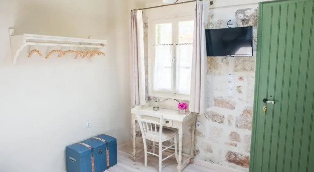 Студия Deluxe Teachers House