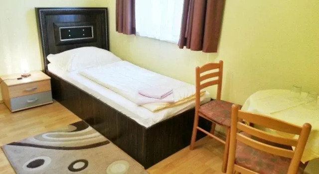 Pension Weisses Lamm, Prenota Hotel Melk Wachau