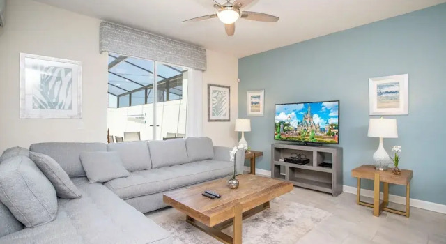 Ravishing Four Bd w Pool Close to Disney 4947, Rezerwuj Hotel Kissimmee Kissimmee