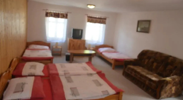 Penzion Jizerka, Rezerwuj Hotel Hotele w Jizera Mountains z parkingiem, Parking