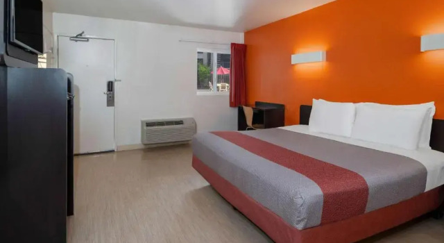 Двухместный номер Deluxe Motel 6-Anaheim, CA - Maingate