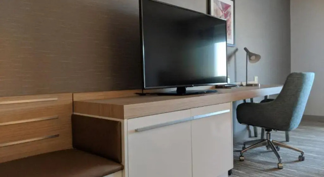 Полулюкс Hilton Garden Inn Evanston