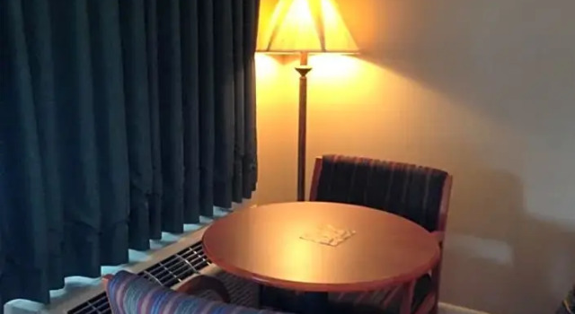 Четырёхместный номер Standard Red Roof Inn Jacksonville, AL