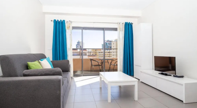 05 in Portim o With 1 Bedrooms and 1 Bathrooms, Забронировать Апартаменты/квартира Портиман Барловенто, рядом с Пляж Кареануш