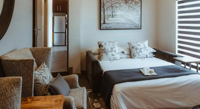 The Feather Hill Boutique Hotel, Prenota Boutique Potchefstroom North West