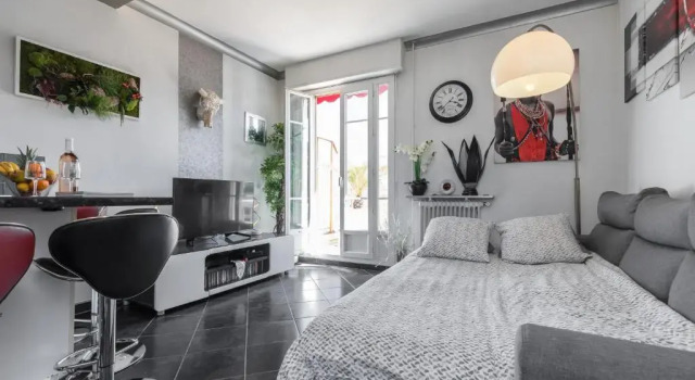 Le Mantega - F2 Moderne,Centre Ville, 2 Grandes Terrasses,Climatisation, Ascenseur