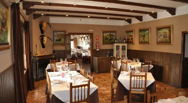 Hotel Orellana Perdiz, Prenota Hotel La Carolina Jaén