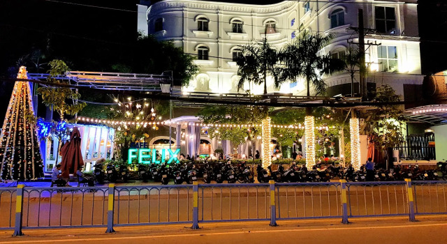 Felix Garden Hotel, Забронировать Отель District 6 Хошимин