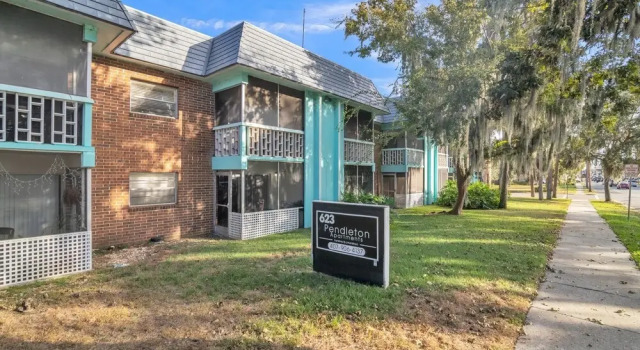 Charming 1br Apt In Eustis! 1 Bedroom Apts by RedAwning, Varaa Hotelli Eustis Florida