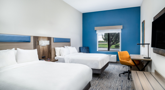 Holiday Inn Express Hotel & Suites Pratt by IHG
