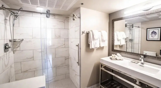 Двухместный номер Deluxe Seven Gables Inn, St Louis West, a Tribute Portfolio Hotel