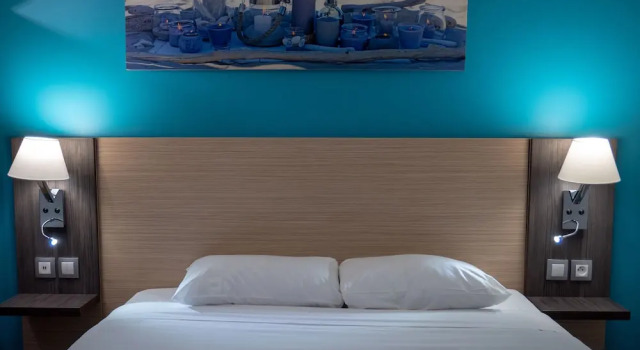 Двухместный номер Classic Contact Hotel Bleu France Eragny Cergy