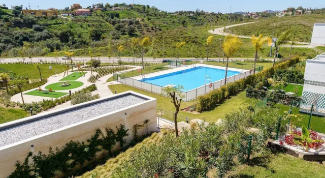 Stylish Apartment in La Cala de Mijas, Rezervați Apartament Hoteluri în Cerros del Aguila cu parcare, Parcare