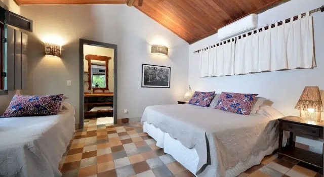 Трёхместный номер Comfort с балконом Pousada Vila Serrano