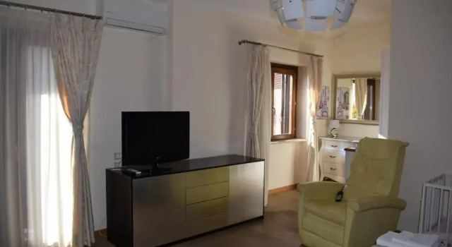 Villa Setharè, Book Villa Hotels in Salerno with Parking, Parking