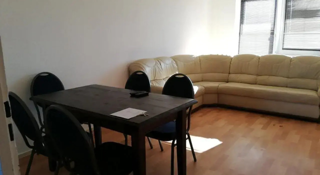 Helle Monteurwohnung in Leipzig Grünau, Book Hotel Leipzig Saxony