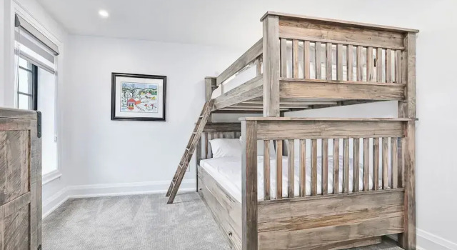 Номер Standard Downtown Collingwood Condos