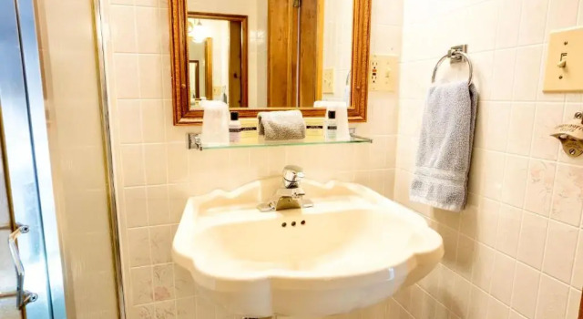 Четырёхместный номер Standard Keystone Inn Bed and Breakfast
