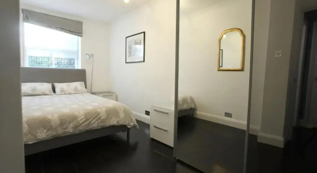 Апартаменты Walk to Notting Hill /Paddington 1 B/R with patio