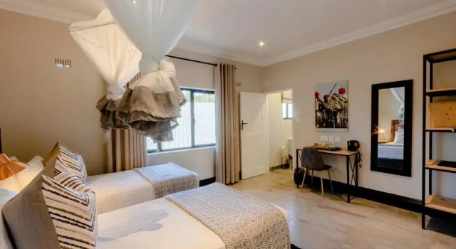Трёхместный номер Superior Nkosi Guest Lodge