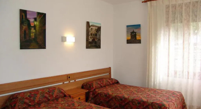Номер Standard Hostal Pirineos Sarvisé