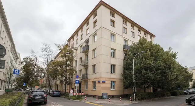 ShortStayPoland Sandomierska B157, Prenota Appartamento Hotel a Masovia con parcheggio, Parcheggio