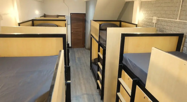 Кровать в общем номере 89 Bed & Studio Hostel