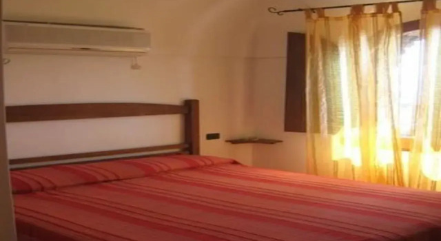 Agriturismo Zibibbodoro, Rezervați Sejur la fermă Hoteluri în Scauri cu parcare, Parcare