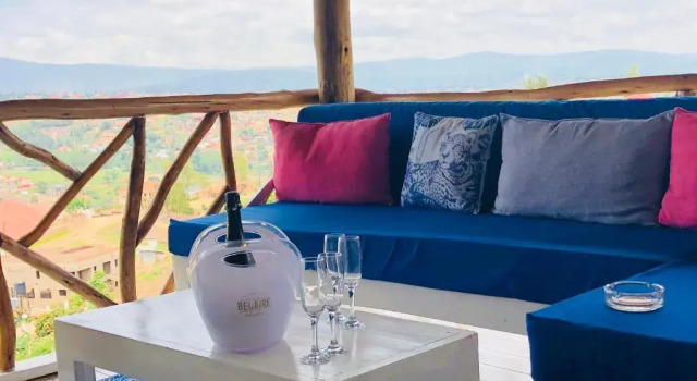 Апартаменты Deluxe Pili Pili Boutique Hotel