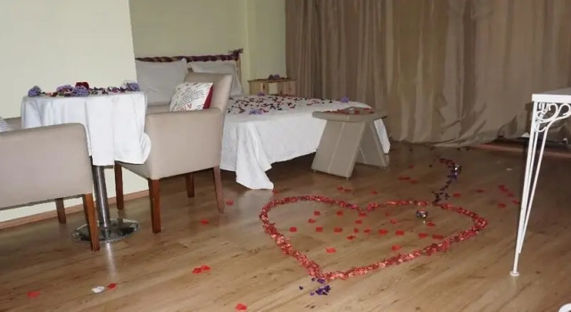 Prenses Koyu, Book Hotel Adalar Buyukada