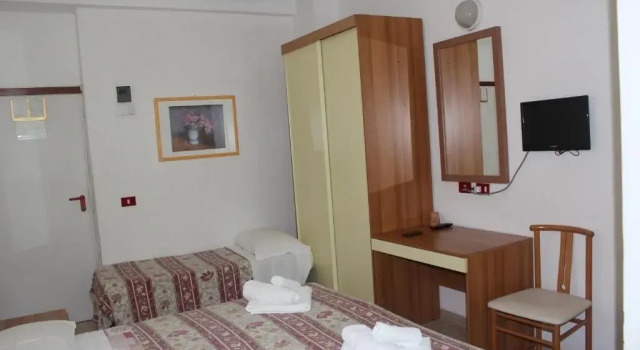 Трёхместный номер Standard Hotel Santini