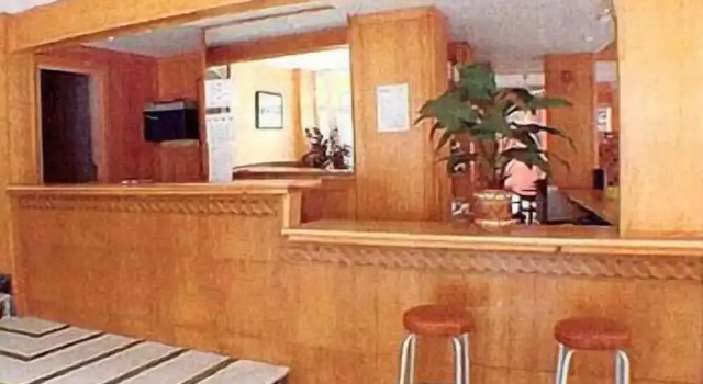 Hotel Iris