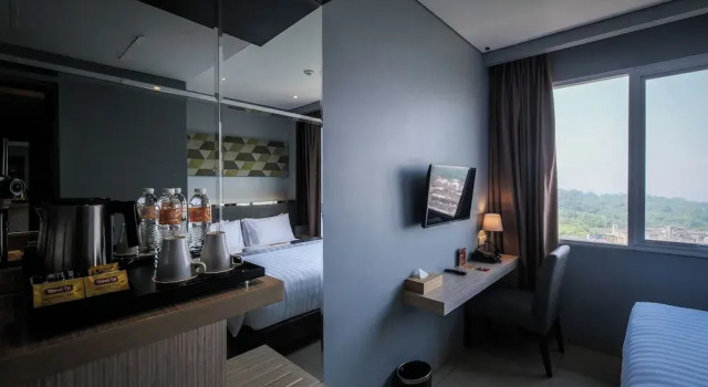 Deluxe Double room with city view Clove Hotel Bandung