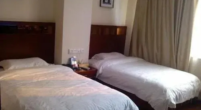 Zhanjiang Joyful Hotel, Boek Hotel Hotels in Guangdong met parkeren, Parkeren