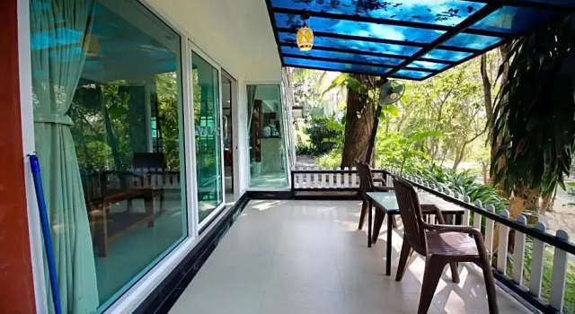 Семейный номер Standard с балконом Yoko River Kwai Resort