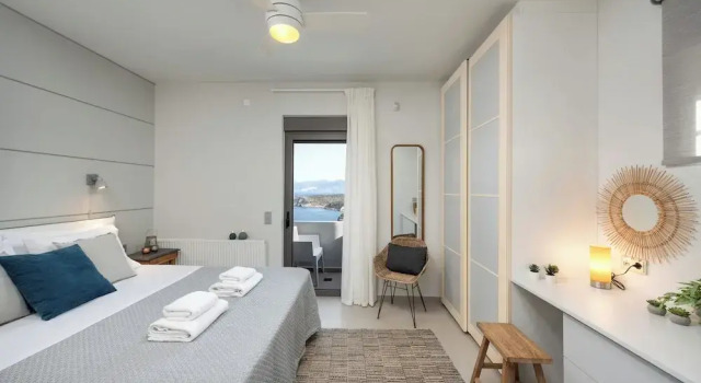 Notiko Villa I in Plaka Elounda, Забронировать Отель Отели East Crete с бассейном, Бассейн