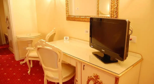 Полулюкс Hotel Motel Gold