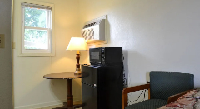 Двухместный номер Standard Budget Inn